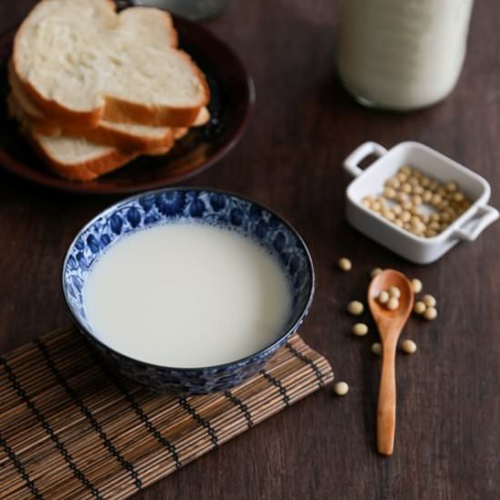 Easy Homemade Soy Milk