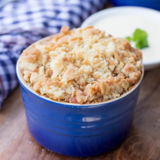 Apple and Rhubarb Crumble