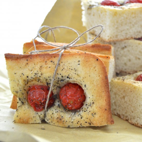 “Focaccia” with cherry tomatoes