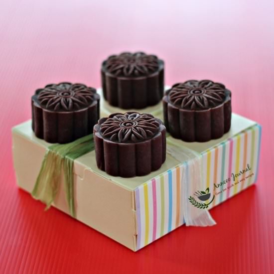 Baked Chocolate Mooncakes