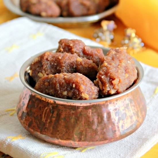 Steamed Balls With Rice Flakes