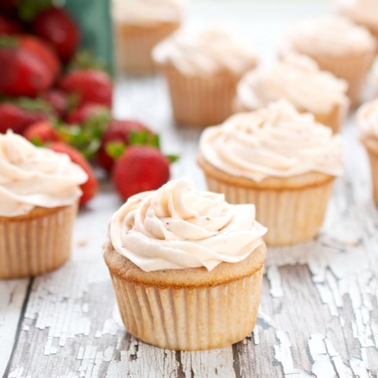 Fresh Strawberry Cupcakes