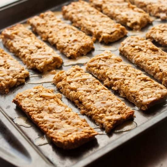 Crunchy Peanut Butter Granola Bars