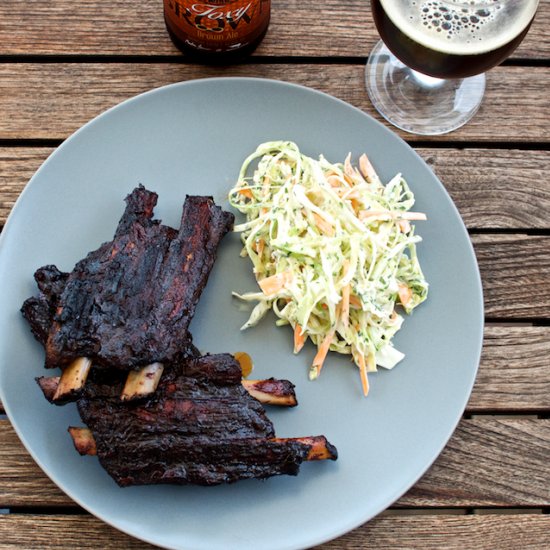 Slow-cooked grilled bbq spareribs