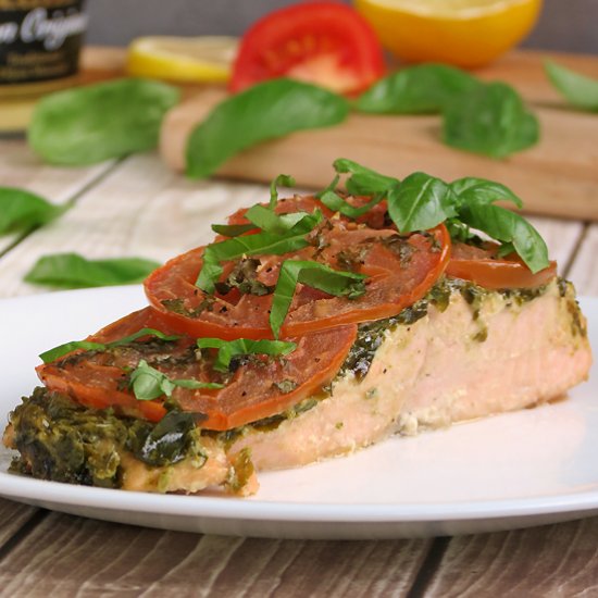 Pesto Salmon With Tomatoes