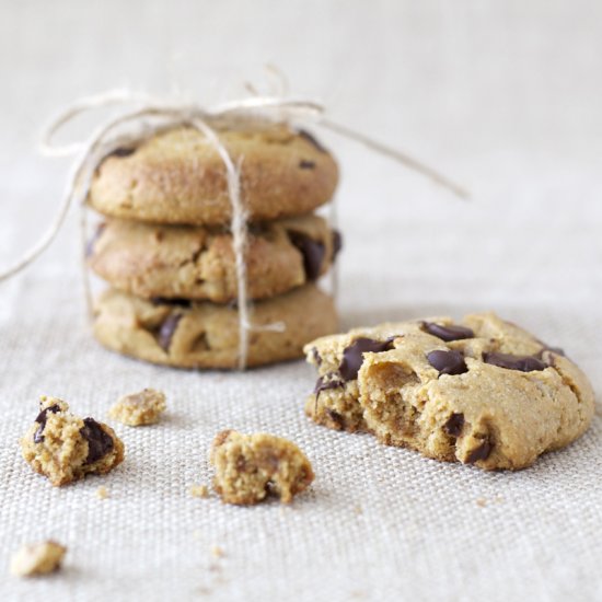 Paleo Chocolate Chip Cookies