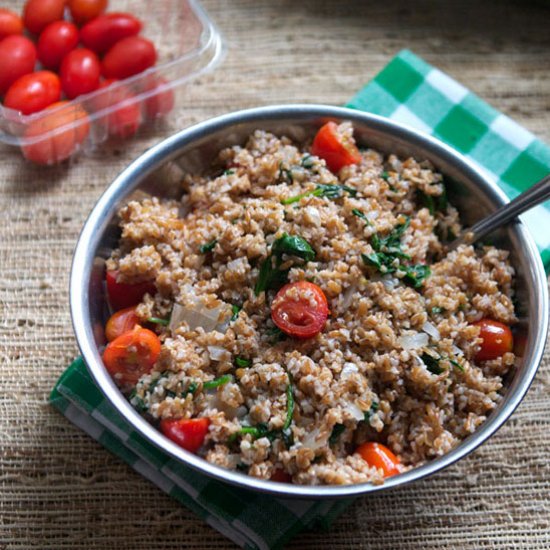 Spinach & Tomato Bulgur Salad