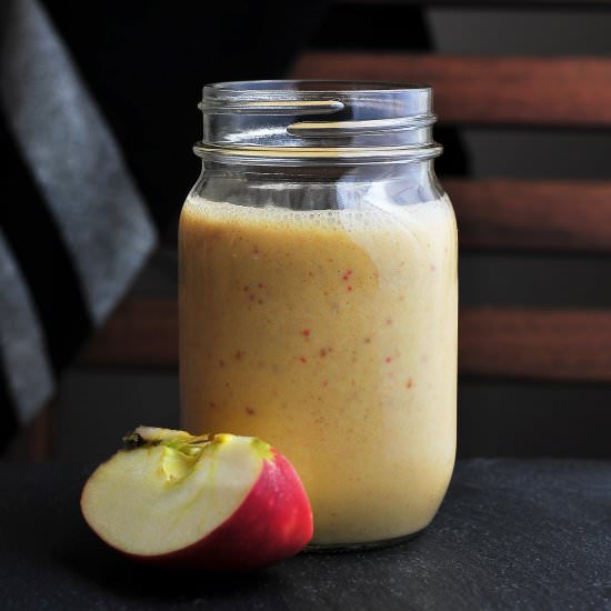 Date Smoothie with Apples + Spice