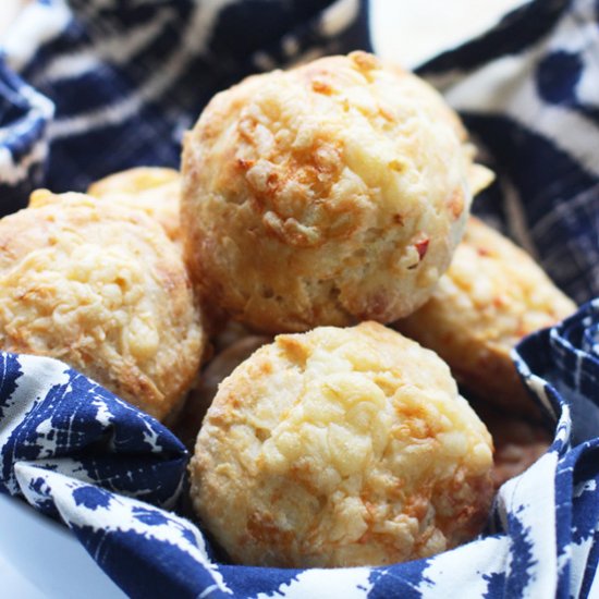 Jalapeño Cheddar Biscuits