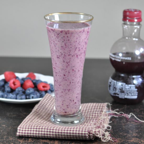 Blueberry Raspberry Pom Smoothie