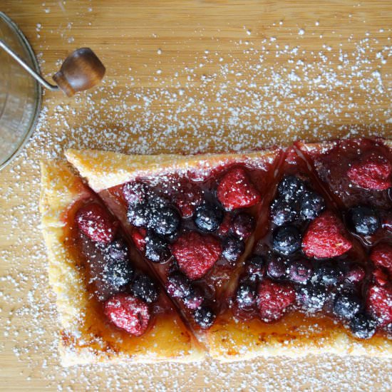 Roasted Berries Tart