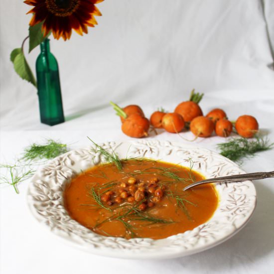 Thyme-Infused Carrot & Fennel Soup