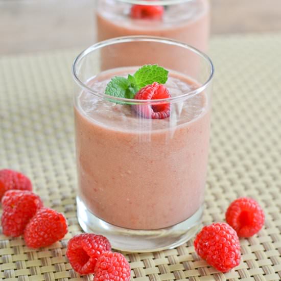 Raspberry Avocado Smoothie