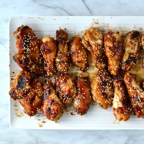 Glazed Garlic Sesame Chicken Wings