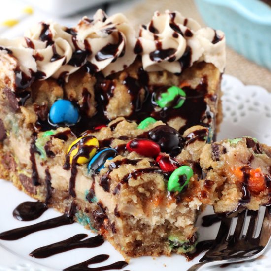 Monster Cookie Cheesecake Pie