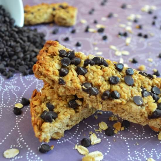 Chocolate Peanut Butter Granola Bar