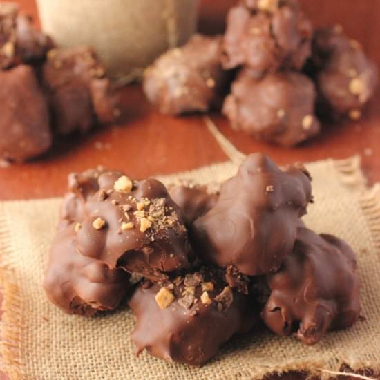 Peanut Chocolate Toffee Clusters