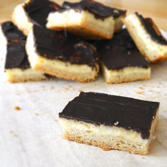 Sugar Cookie Cheesecake Bars