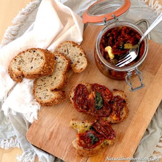 Canned sun-dried tomatoes