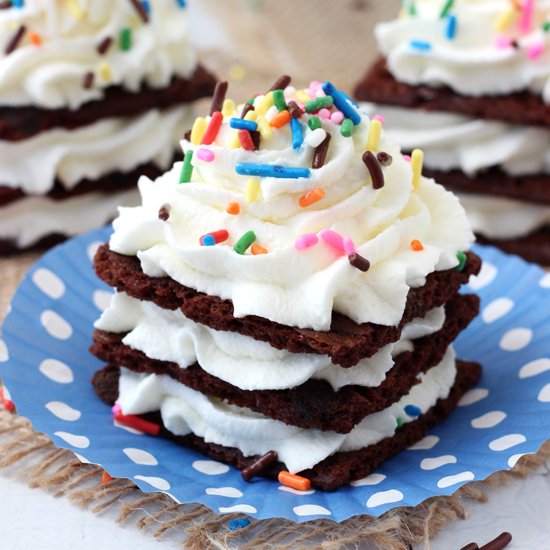 Brownie Brittle Icebox Cupcakes