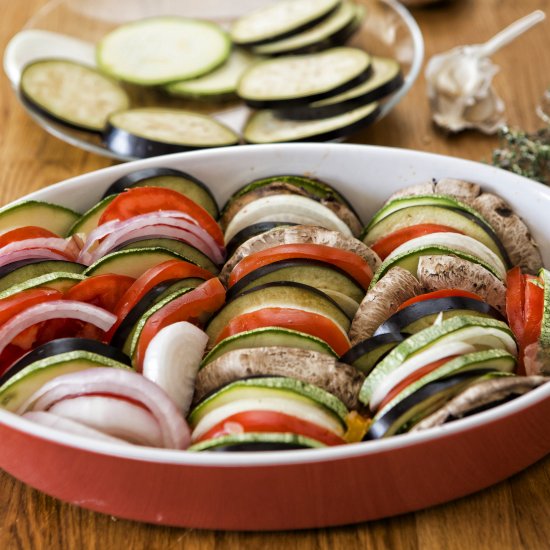 Ratatouille with sweet pepper sauce