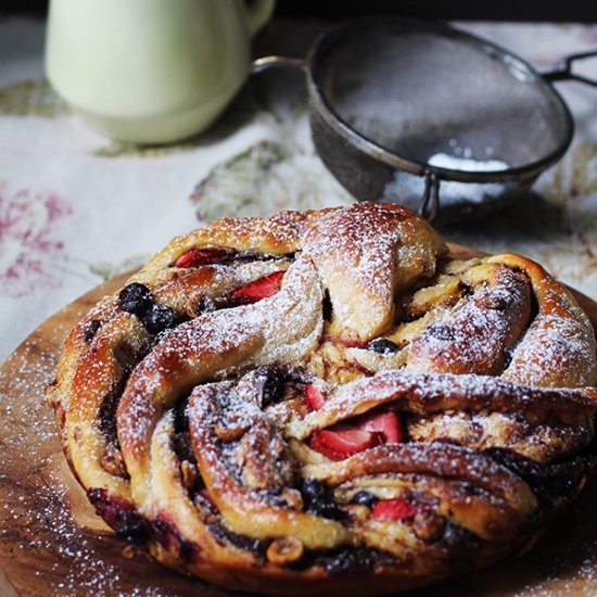 Berry, Hazelnut & Dark Choc Brioche