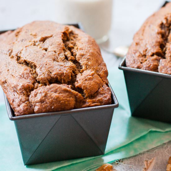 Spiced Walnut Banana Bread (v)