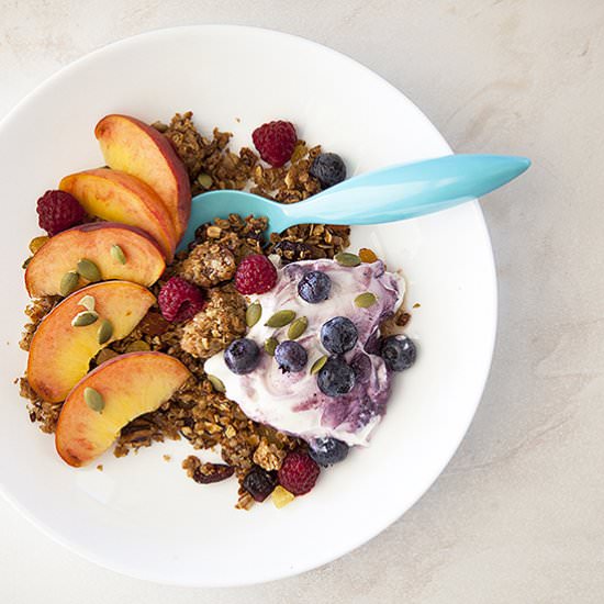 Granola Breakfast Bowls