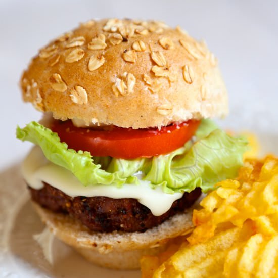 Homemade chicago burgers