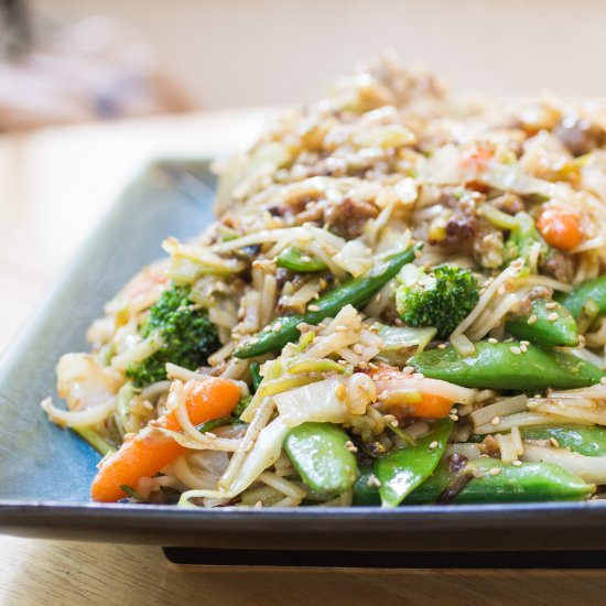 Sesame Vegetables with Rice Noodles