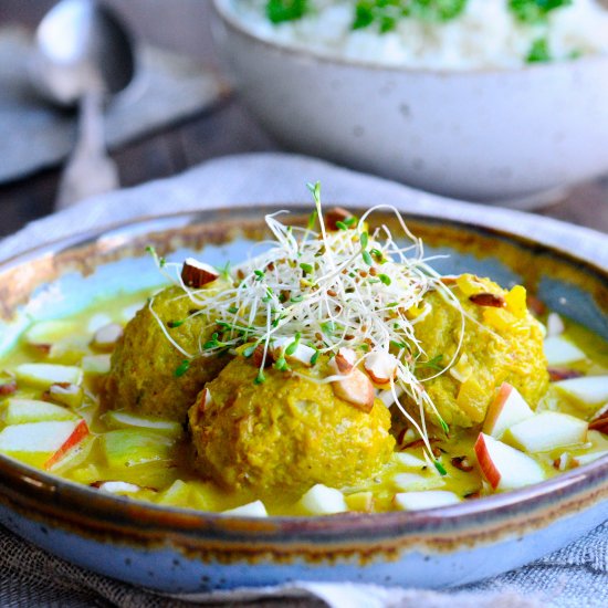 Meatballs with Curry Sauce