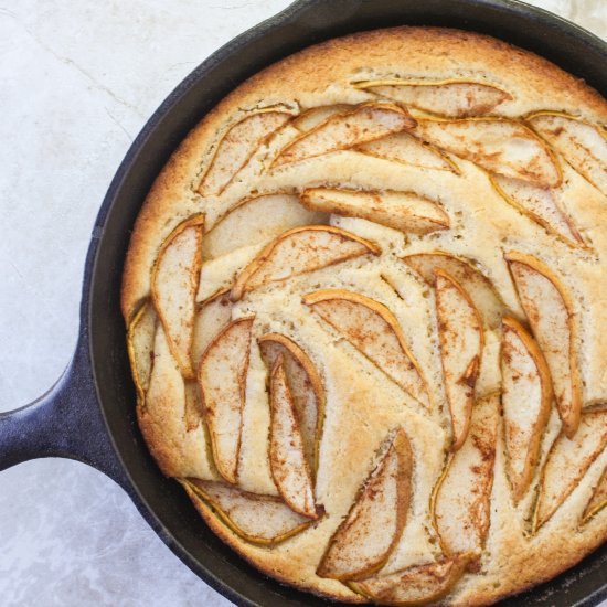 Cinnamon Pear Buckle