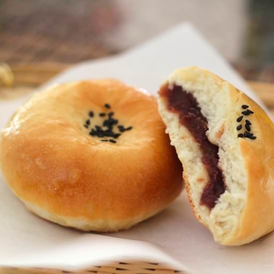 Red bean bread