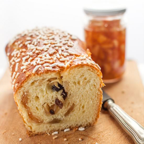 Pan Brioche with Apple Jam