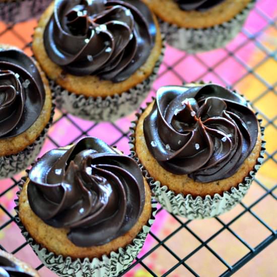 Banana Cupcakes with Ganache