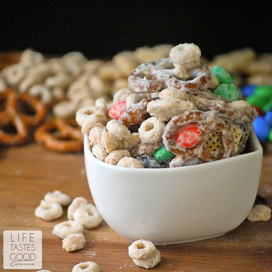 Easy Sweet and Salty Snack Mix