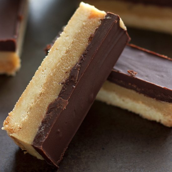 Chocolate Caramel Shortbread Bars