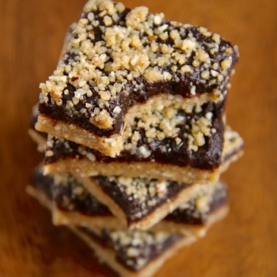 No Bake Vegan Oatmeal Fudge Bars