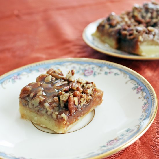 Salty sweet pecan pie bars