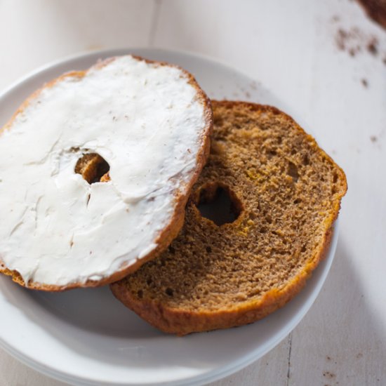 Pumpkin Bagels with Cinnamon Sugar