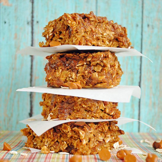 Pumpkin Cinnamon Chip Oatmeal Bars