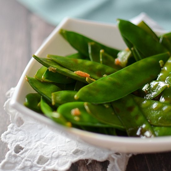 Sweet Garlicky Glazed Snow Peas