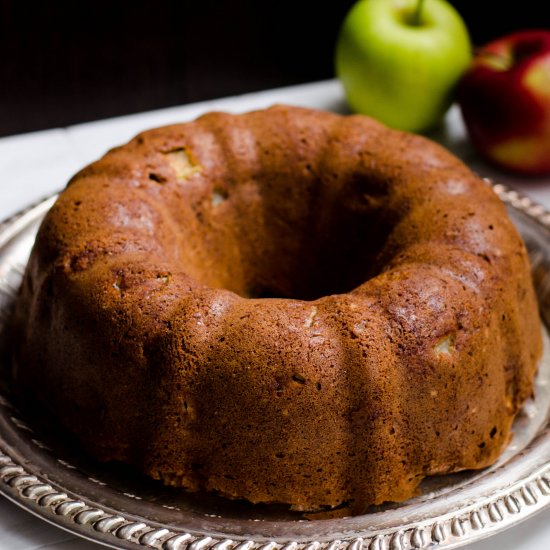 Apple Cinnamon Bundt Cake