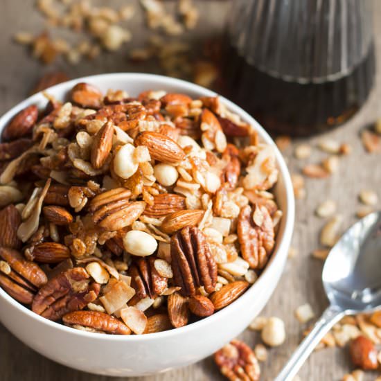 Kind Bar Maple Pecan Granola