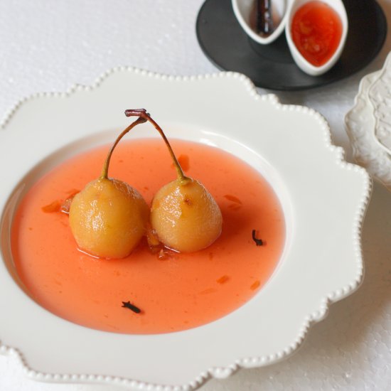 Poached Pears in Red wine& Cinnamon