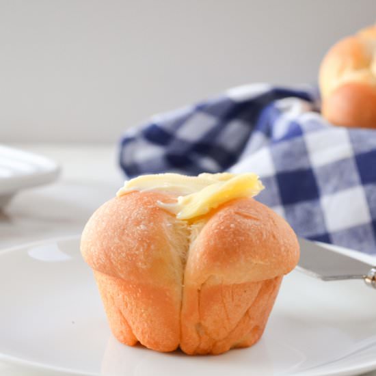 Cloverleaf Dinner Rolls