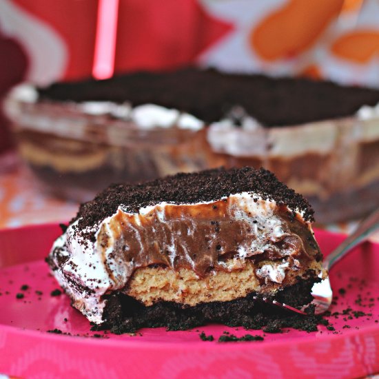 Peanut Butter Cup & Oreo Dirt Cake