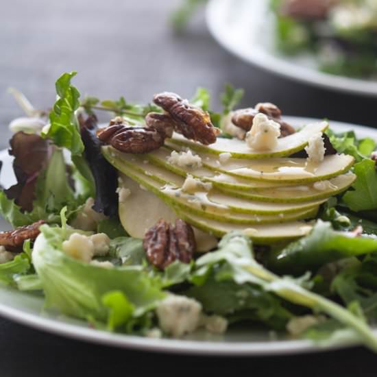 Pear and Gorgonzola Salad