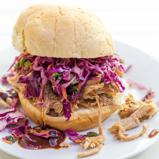 Slow Cooker Pulled Pork Sandwiches