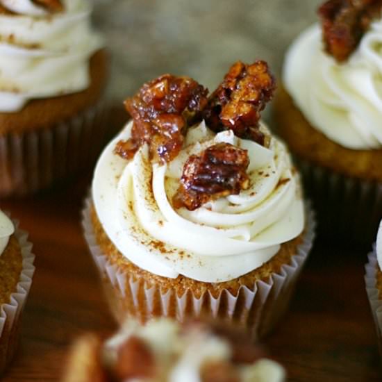 Pecan Pie Pumpkin Cupcakes